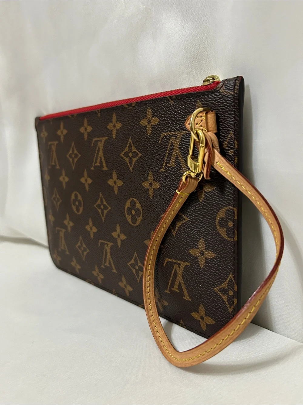 Louis Vuitton Monogram Canvas Neverfull Pochette